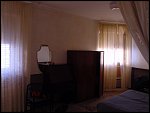 Mon 29 Apr 2002 19:31:28 DSC07457.JPG 