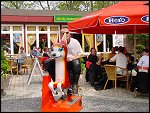 Thu 09 May 2002 11:28:10 DSC07554.JPG 