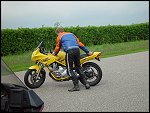 Sun 25 May 2003 09:23:36 DSC01000.JPG 