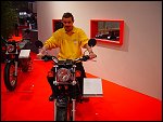 Thu 27 Nov 2003 14:49:18 DSC02574.JPG 
