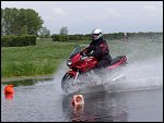 Thu 13 May 2004 13:21:08 DSC02676.JPG 